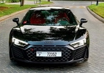 Siyah Audi R8 kupası 2021